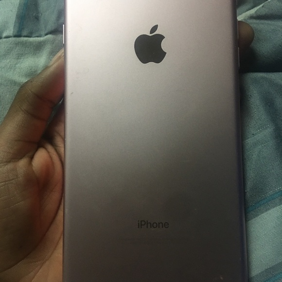 Iphone 7+ - Picture 2 of 3